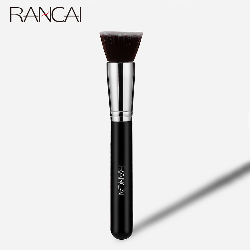 Płaski pędzel do podkładu Kabu – Group Head Brush recenzja i cena