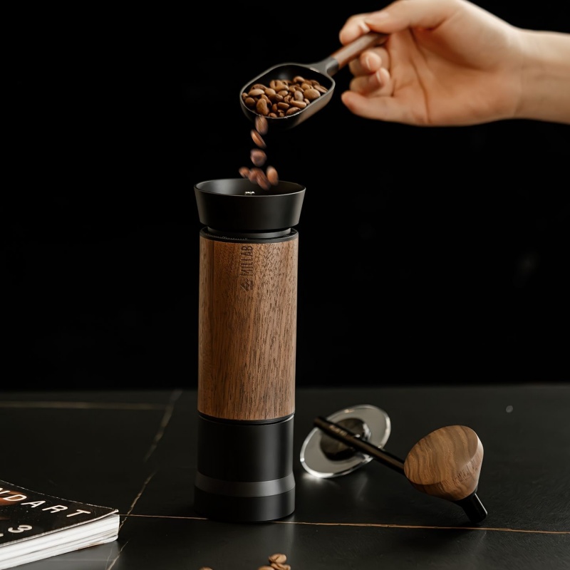 Ręczny młynek do kawy Timemore – Coffee Equipment Grinder recenzja i cena